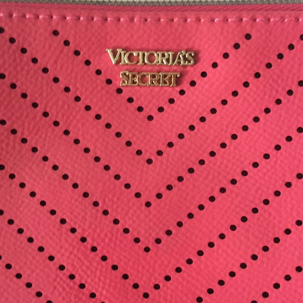 Victoria Secret 💕 - Picture 2 of 2